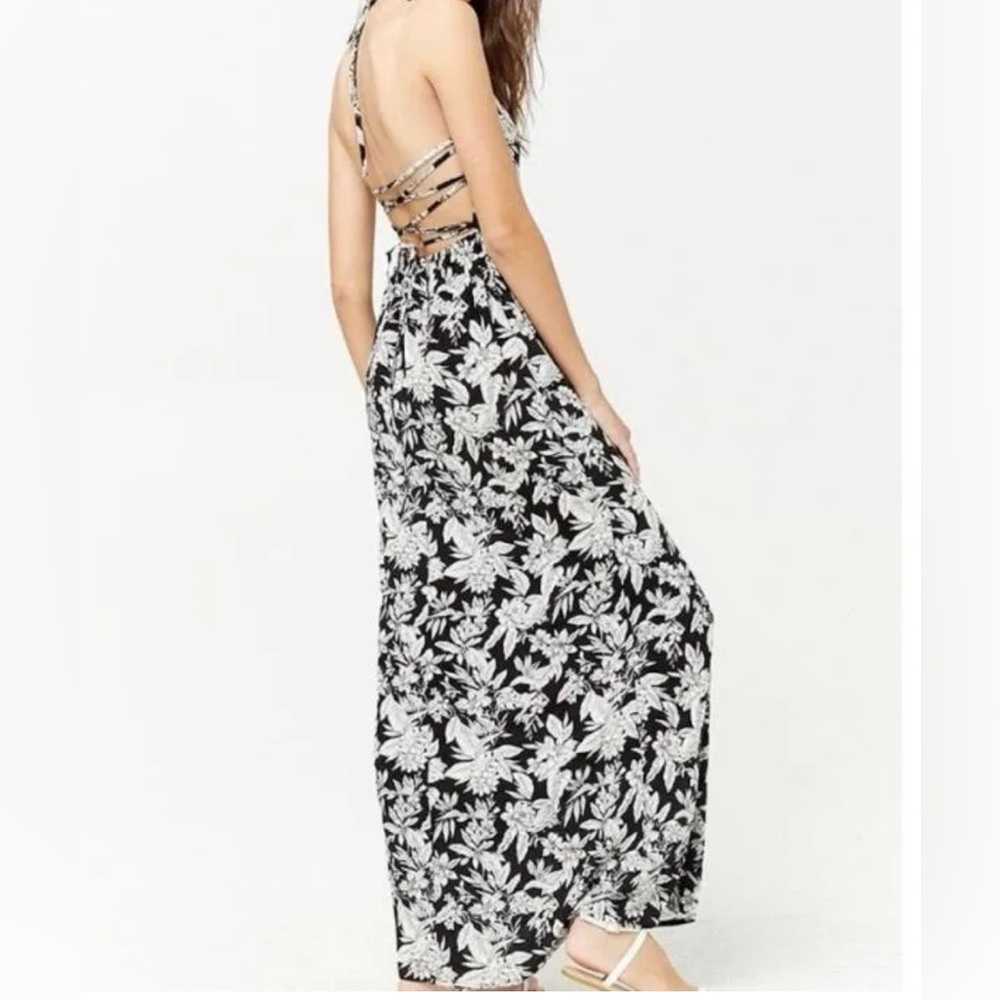 Forever 21 Long Dress White and Black Floral Pattern, Sz. S
